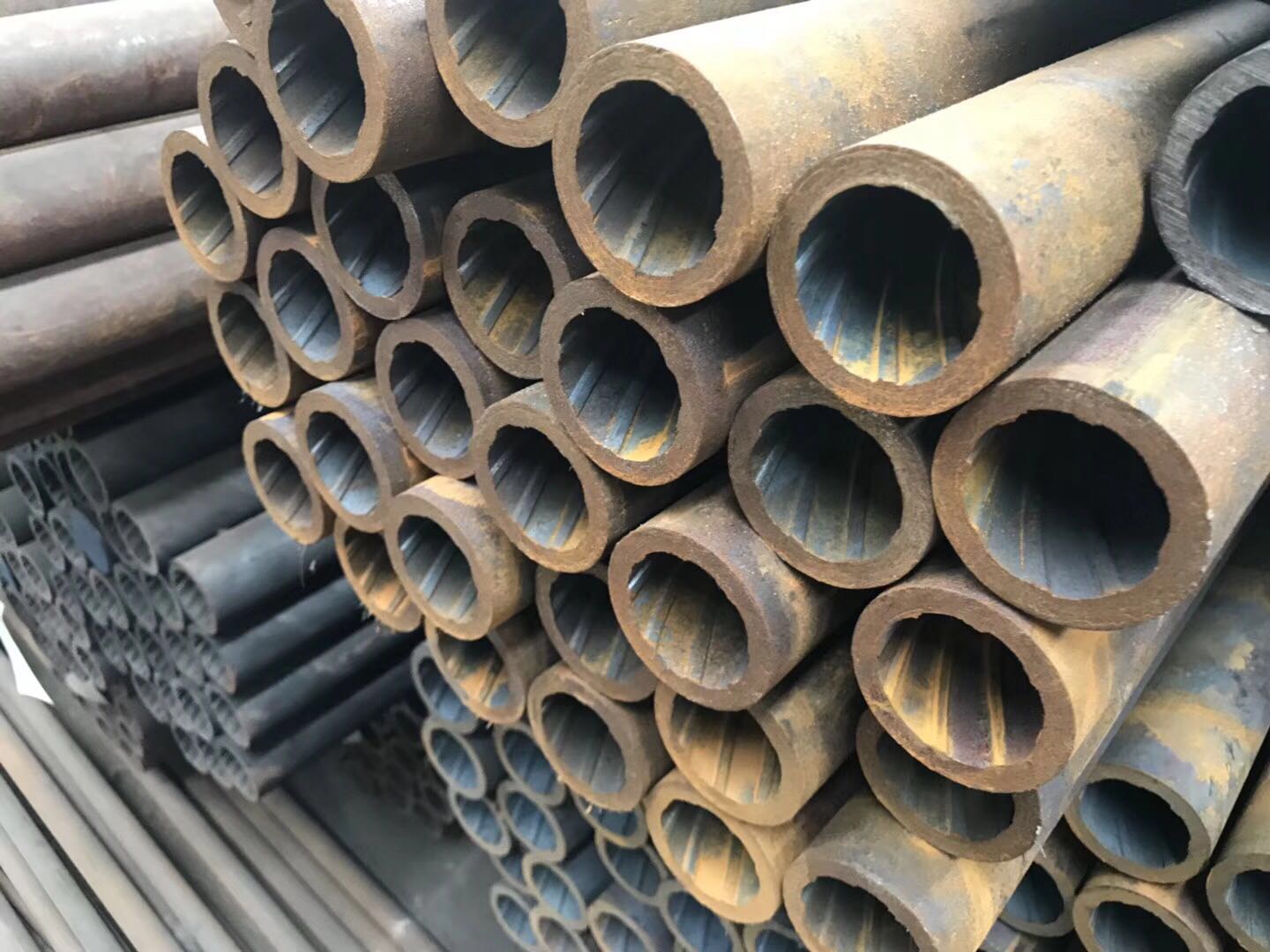 內螺紋管:SA-210C/A1、SA-213T2